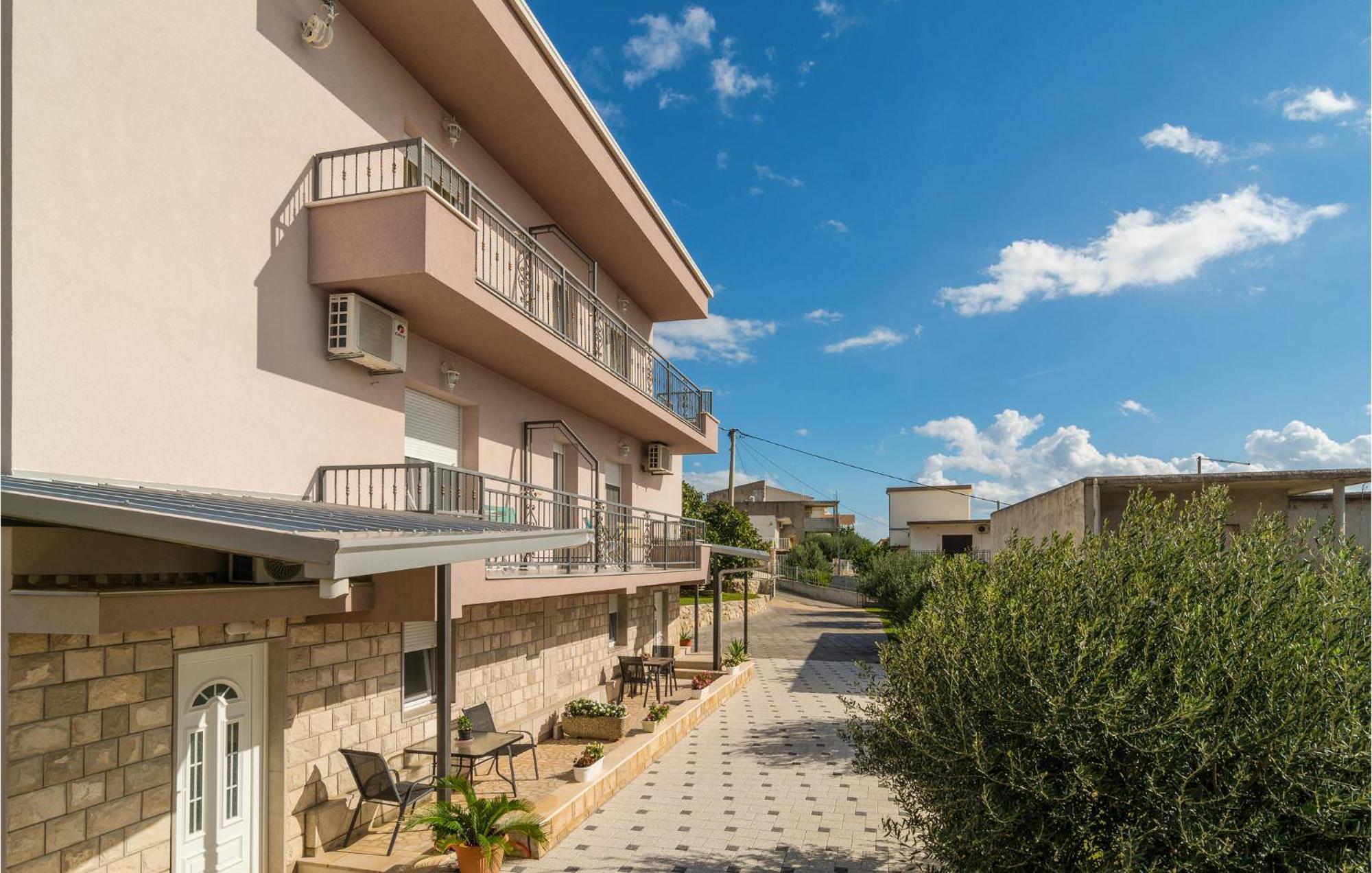 2 Bedroom Awesome Apartment In Mali Rat Sumpetar 외부 사진